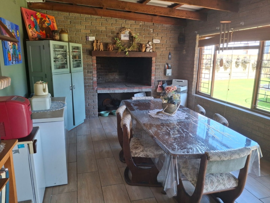 4 Bedroom Property for Sale in Albertinia Western Cape